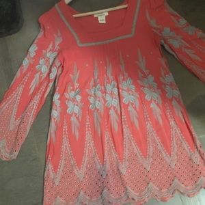 Adorable Sundance poppy colored top